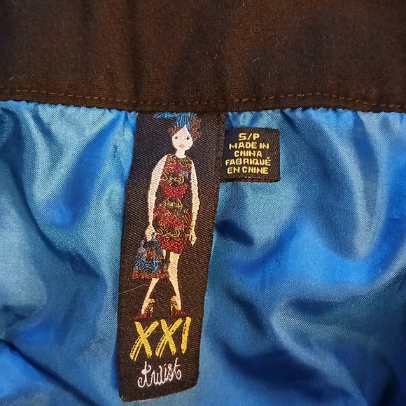 Mini skirt - Picture 2 of 3